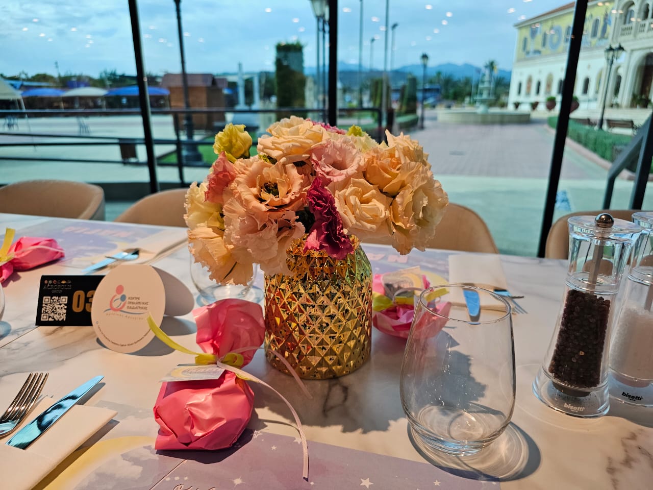 tcpbd01 lunar restaurant